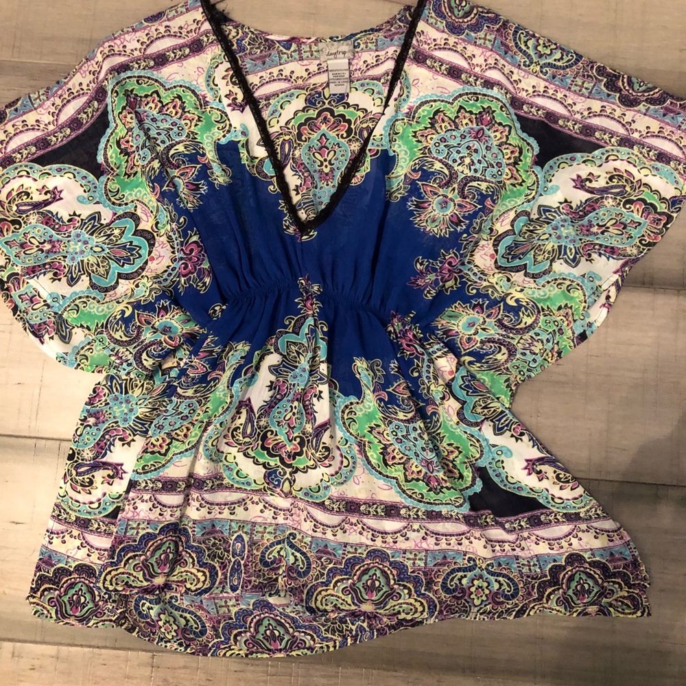 Daytrip Kimono style top- Medium